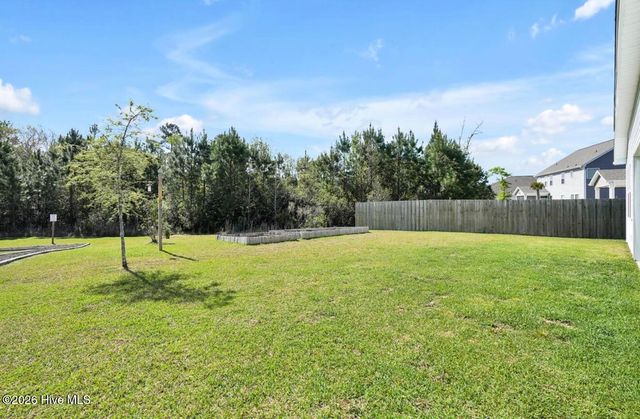 304 Edgewater Way, Holly Ridge, NC 28445