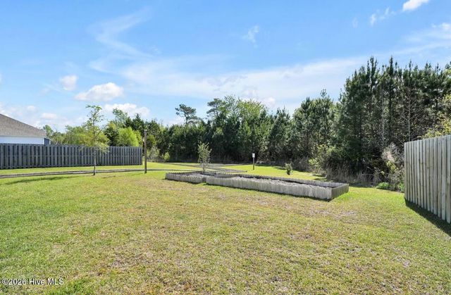 304 Edgewater Way, Holly Ridge, NC 28445