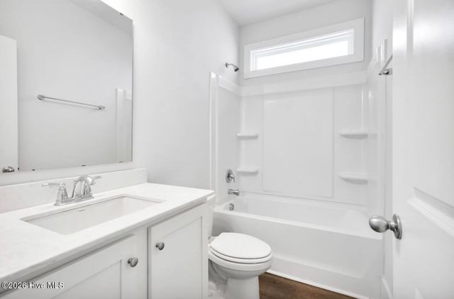 304 Edgewater Way, Holly Ridge, NC 28445