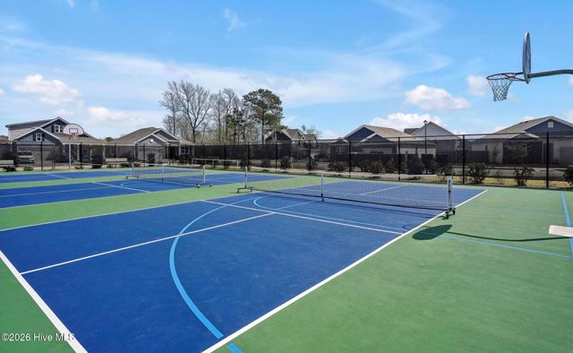 304 Edgewater Way, Holly Ridge, NC 28445