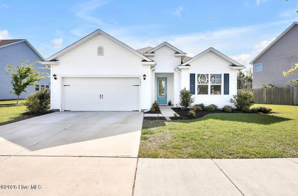 304 Edgewater Way, Holly Ridge, NC 28445