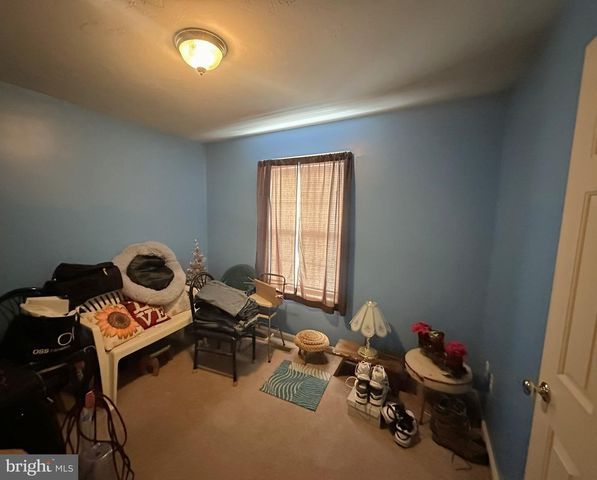 2210 STORMS STORE RD, New Oxford, PA 17350