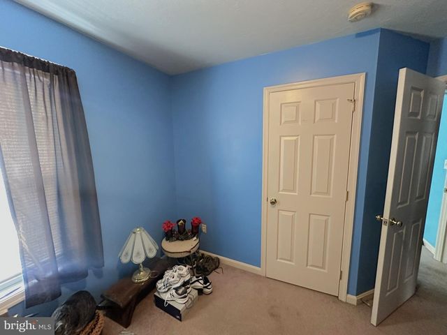 2210 STORMS STORE RD, New Oxford, PA 17350