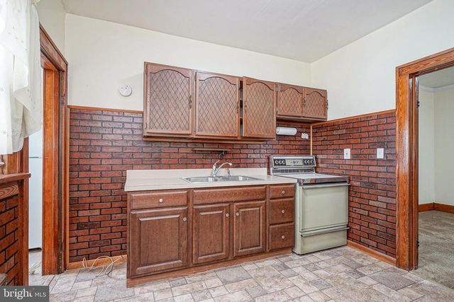 616 BILLINGS AVE, Paulsboro, NJ 08066