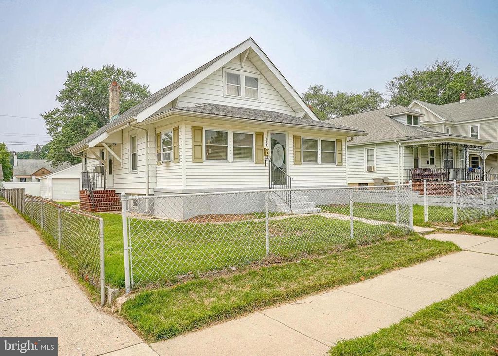 616 BILLINGS AVE, Paulsboro, NJ 08066