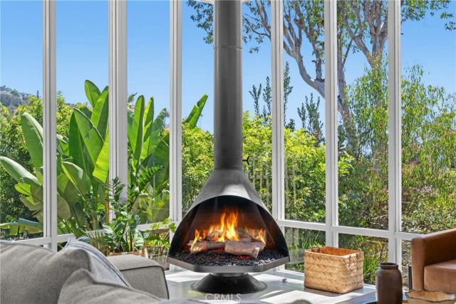 1494 Bluebird Canyon Drive, Laguna Beach, CA 92651