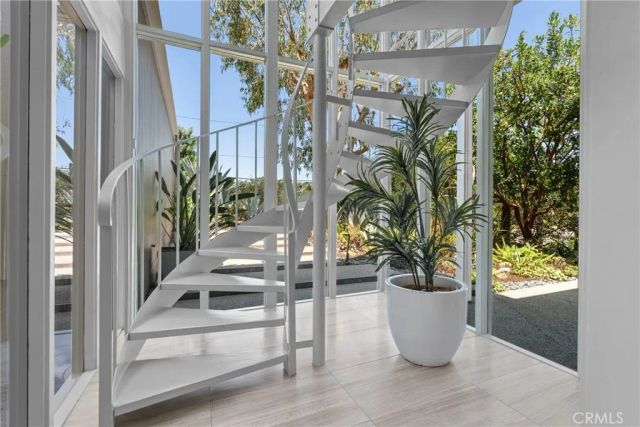 1494 Bluebird Canyon Drive, Laguna Beach, CA 92651