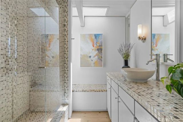 1494 Bluebird Canyon Drive, Laguna Beach, CA 92651