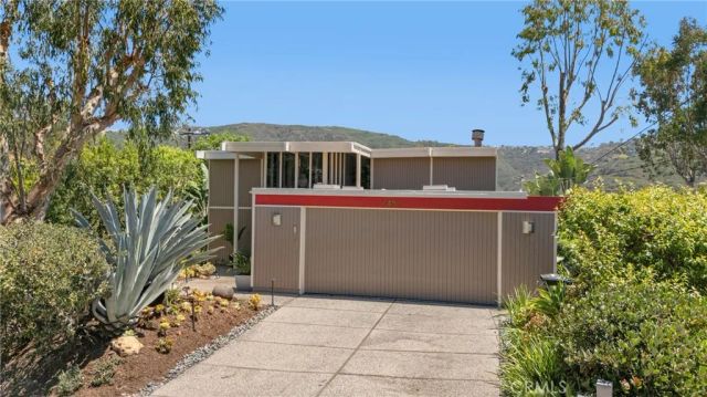 1494 Bluebird Canyon Drive, Laguna Beach, CA 92651