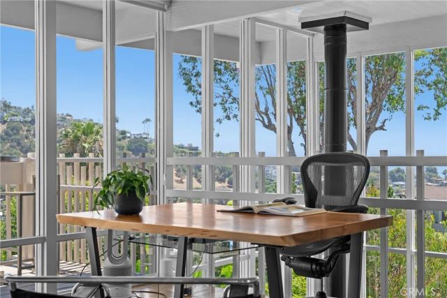 1494 Bluebird Canyon Drive, Laguna Beach, CA 92651