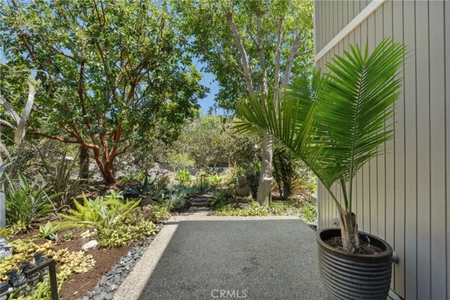 1494 Bluebird Canyon Drive, Laguna Beach, CA 92651