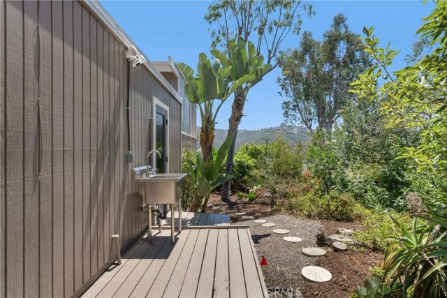 1494 Bluebird Canyon Drive, Laguna Beach, CA 92651