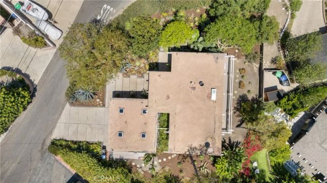 1494 Bluebird Canyon Drive, Laguna Beach, CA 92651