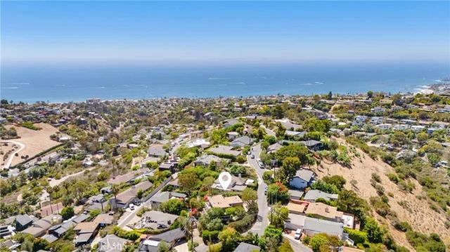 1494 Bluebird Canyon Drive, Laguna Beach, CA 92651