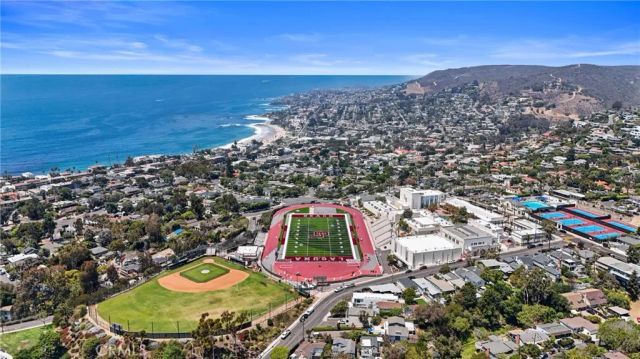 1494 Bluebird Canyon Drive, Laguna Beach, CA 92651