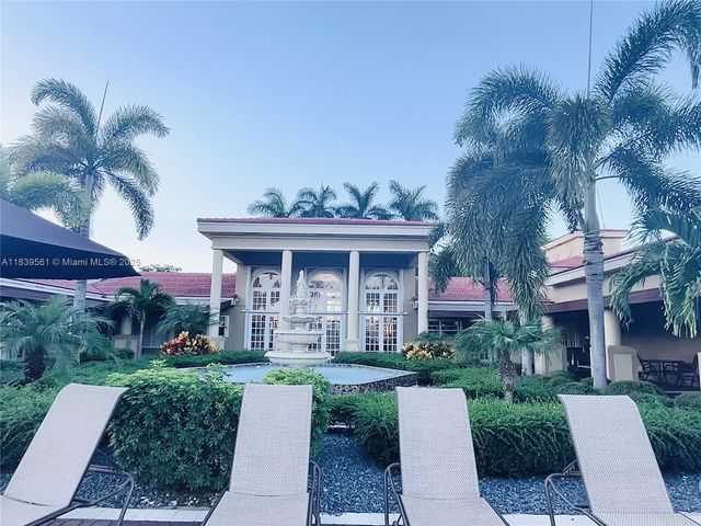 2009 SE 27th Dr 101-5B, Homestead, FL 33035