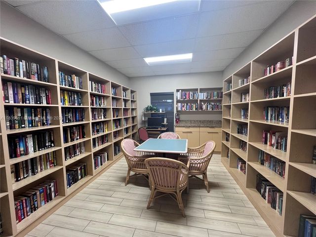 2009 SE 27th Dr 101-5B, Homestead, FL 33035