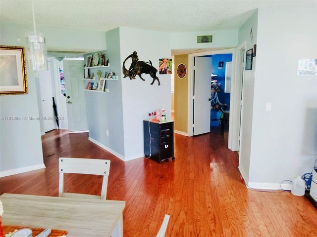 2009 SE 27th Dr 101-5B, Homestead, FL 33035