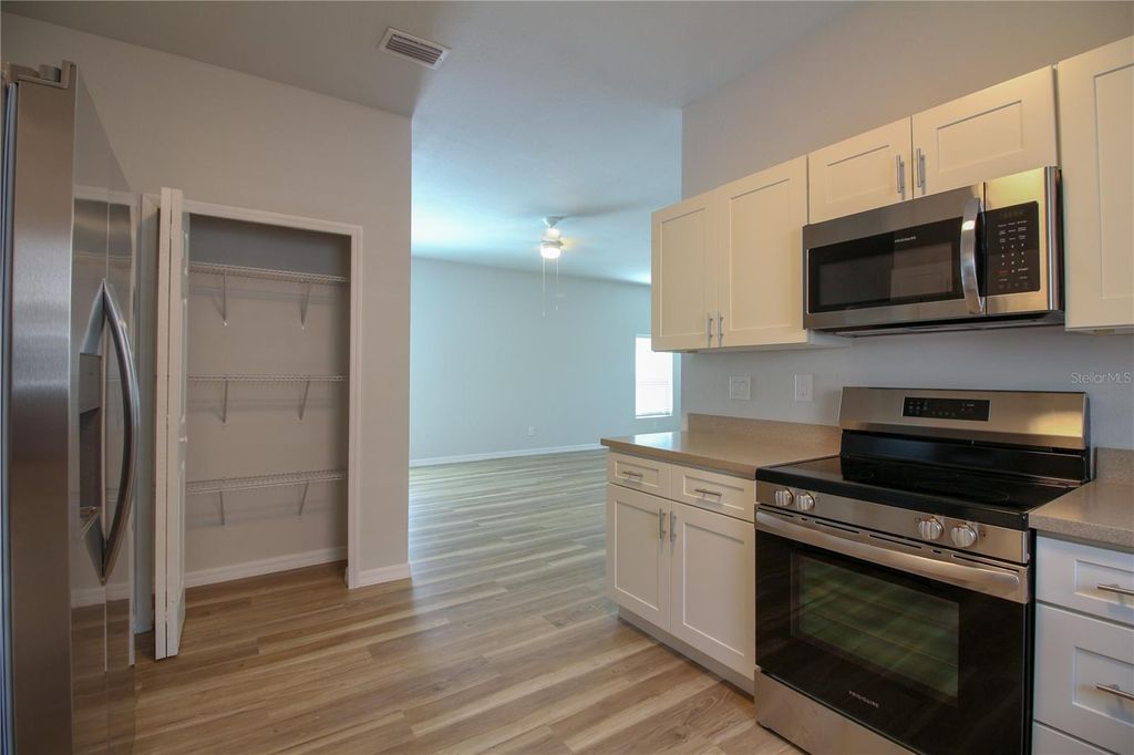 Image 7 of property listing at 1510 LAS VILLAS BOULEVARD, Sebring, FL 33870