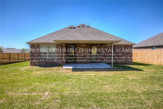 2852 W Millstone Drive, Fayetteville, AR 72704
