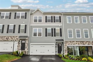 163 River Ridge Drive, Moon/crescent Twp, PA 15108