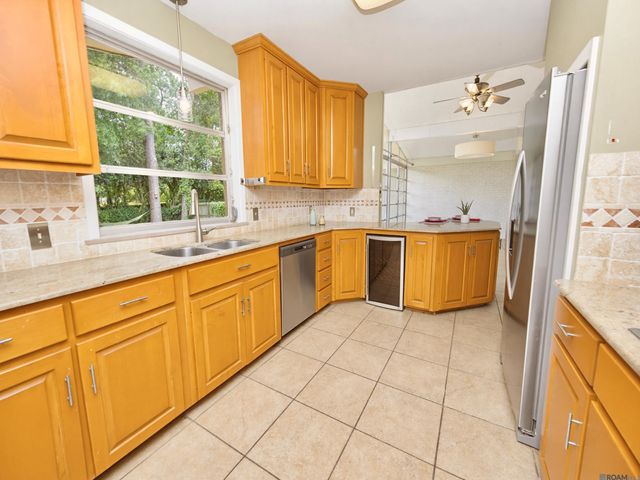 3158 Broussard St, Baton Rouge, LA 70808