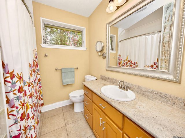3158 Broussard St, Baton Rouge, LA 70808