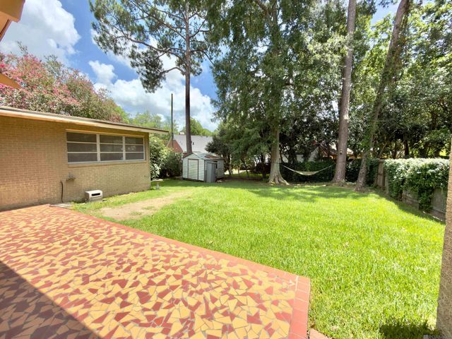 3158 Broussard St, Baton Rouge, LA 70808