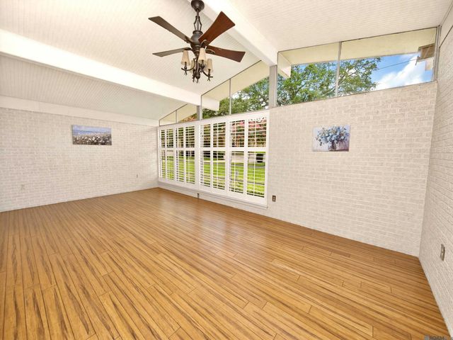 3158 Broussard St, Baton Rouge, LA 70808