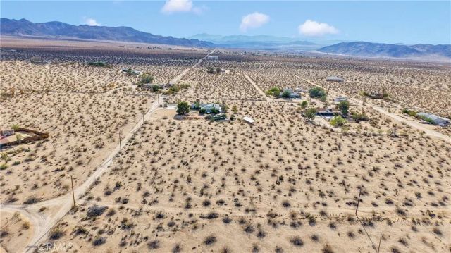 70138 Sullivan Road, 29 Palms, CA 92277