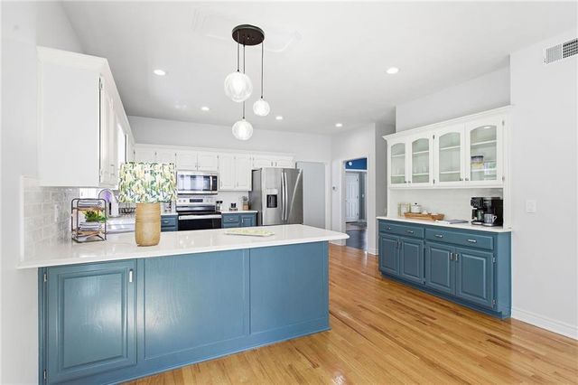 4316 SE Seattle Slew Drive, Lee's Summit, MO 64082