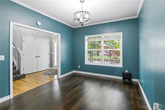 4316 SE Seattle Slew Drive, Lee's Summit, MO 64082