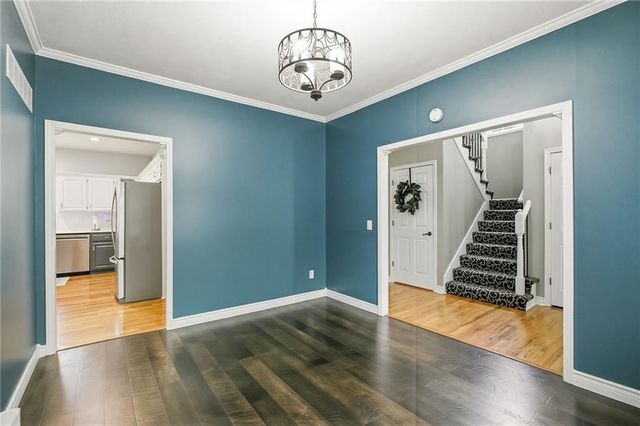 4316 SE Seattle Slew Drive, Lee's Summit, MO 64082