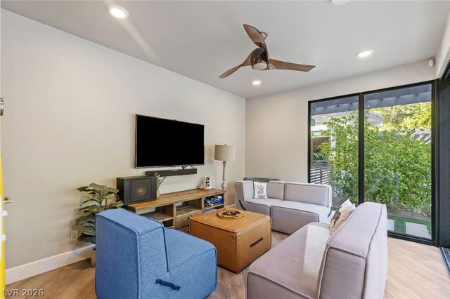 2809 Brown Circle, Las Vegas, NV 89107