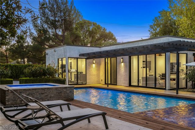 2809 Brown Circle, Las Vegas, NV 89107