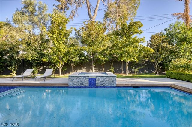 2809 Brown Circle, Las Vegas, NV 89107