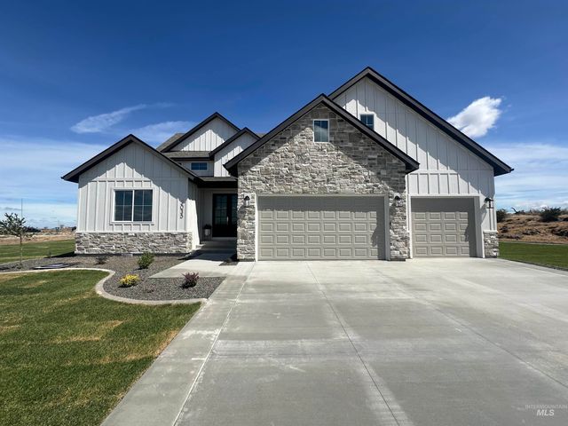 3035 Lake View Ct, Twin Falls, ID 83301