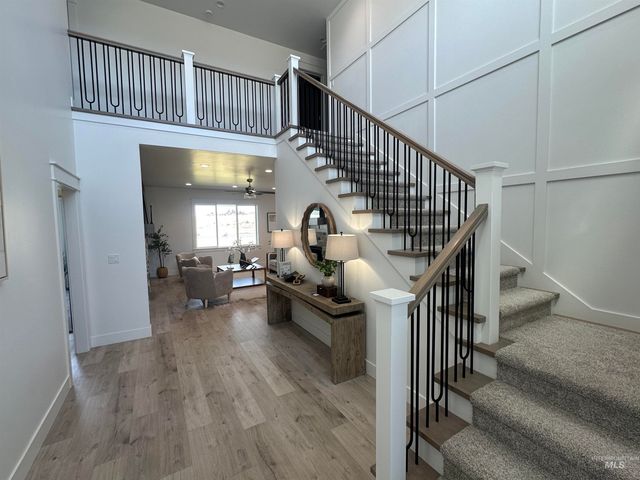 3035 Lake View Ct, Twin Falls, ID 83301
