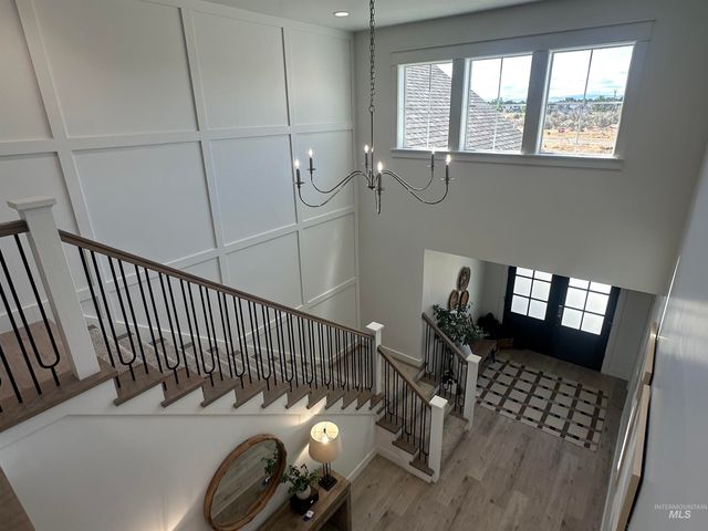 3035 Lake View Ct, Twin Falls, ID 83301
