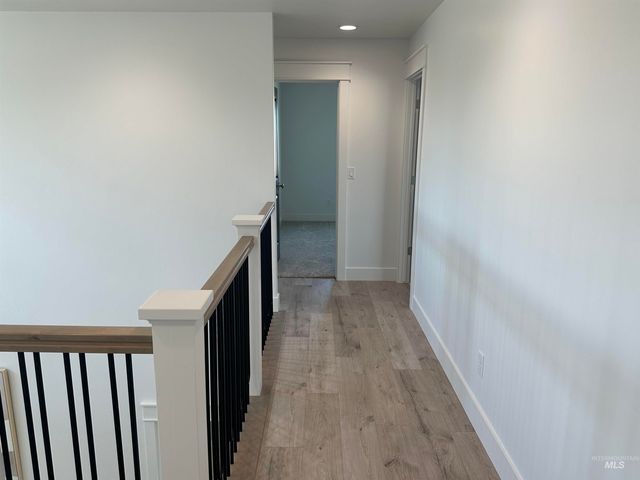 3035 Lake View Ct, Twin Falls, ID 83301