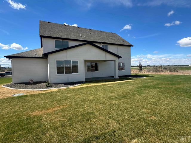 3035 Lake View Ct, Twin Falls, ID 83301