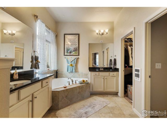 882 Jenny Ln, Berthoud, CO 80513