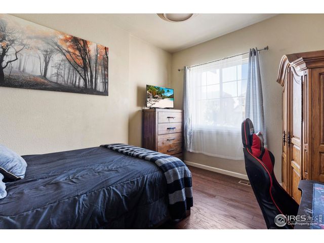 882 Jenny Ln, Berthoud, CO 80513