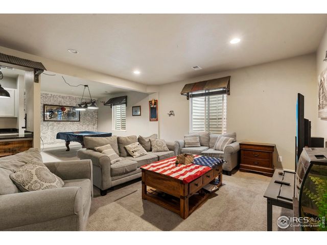 882 Jenny Ln, Berthoud, CO 80513