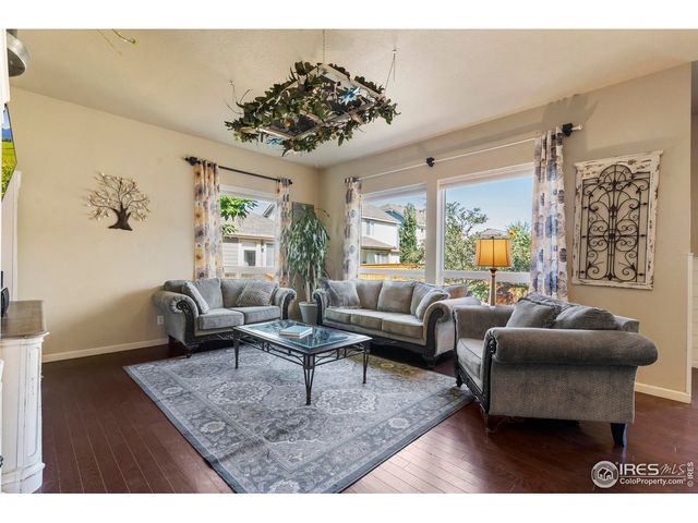 882 Jenny Ln, Berthoud, CO 80513