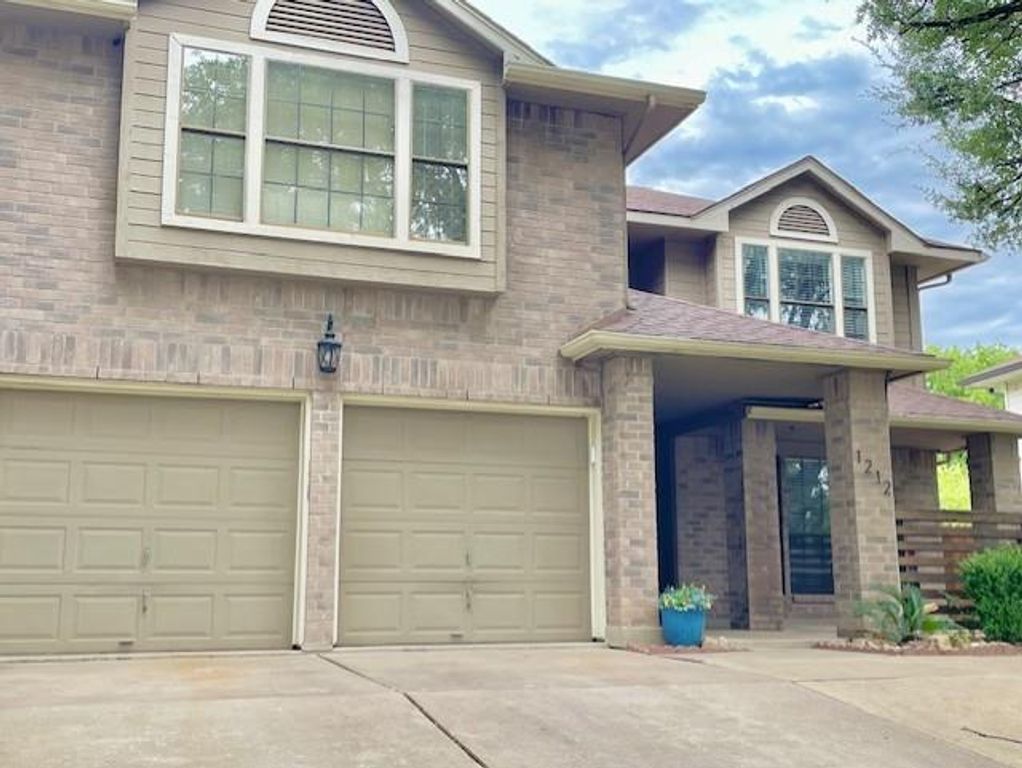 1212 Weatherford DR, Austin, TX 78753