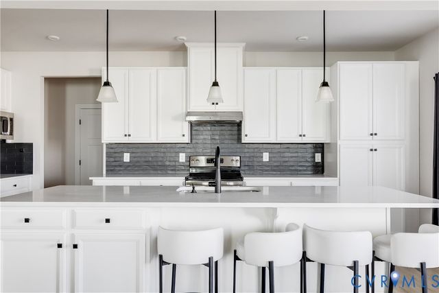 14401 Botsford Ave, Chester, VA 23831