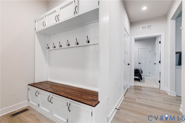 14401 Botsford Ave, Chester, VA 23831