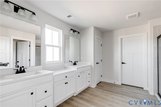 14401 Botsford Ave, Chester, VA 23831