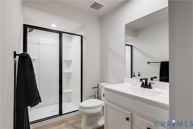 14401 Botsford Ave, Chester, VA 23831